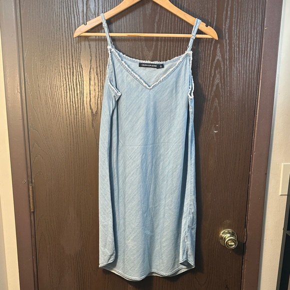 Calvin Klein Jeans Light Blue Chemise - Picture 2 of 2